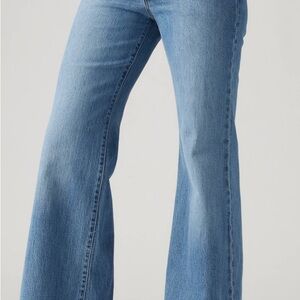 Levi's High Rise Light Blue Women's Jeans